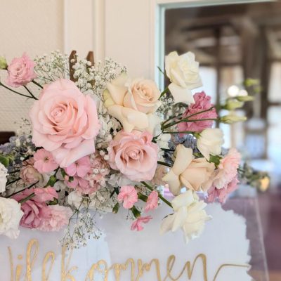 Blumen Willkommensschild